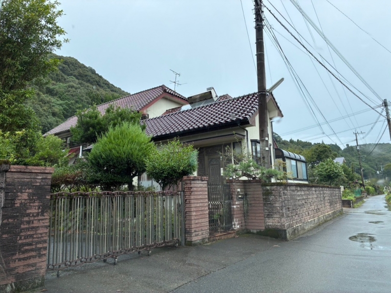 26